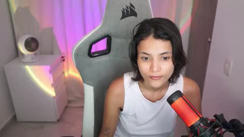 valecute01 online show from October 2, 2:10 am