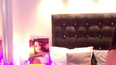 Valen Scott online show from April 20, 12:30 pm