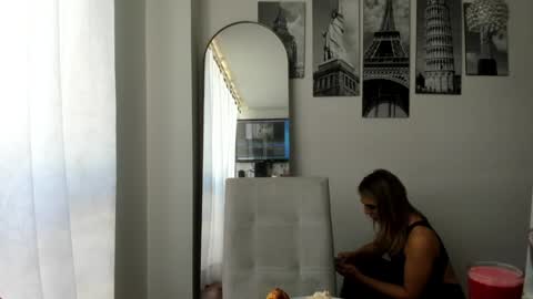 Valen online show from January 29, 7:00 pm