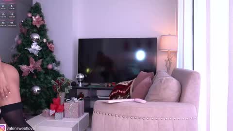 Valen online show from December 19, 6:34 pm