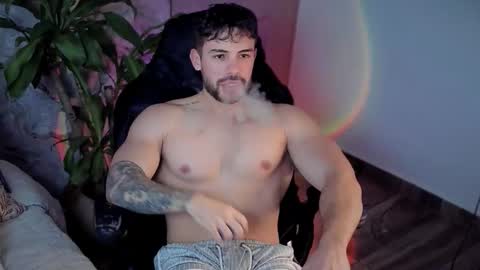 valenthinoking online show from September 19, 11:30 pm