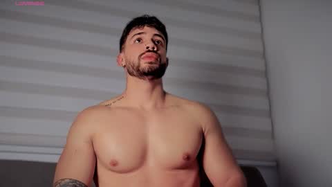 valenthinoking online show from November 16, 2:46 am