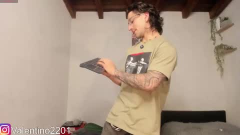 valentino online show from March 8, 3:32 am