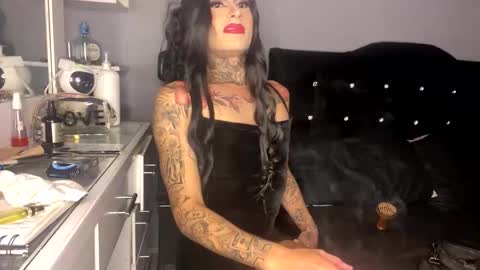 valentino_bs online show from February 22, 8:51 am