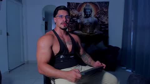 Snapshot of valentino_dossantos chatting on October 6, 8:48 pm online show from October 6, 8:48 pm