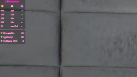 valentino moon online show from January 18, 6:34 am