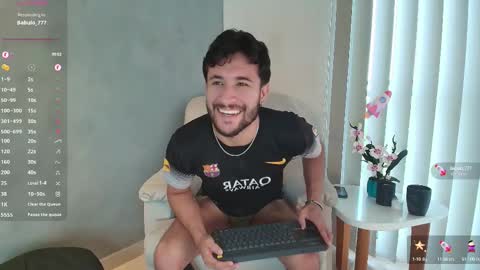 Valentino online show from February 22, 9:37 pm