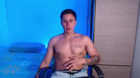 VALENTINO online show from October 29, 11:38 pm