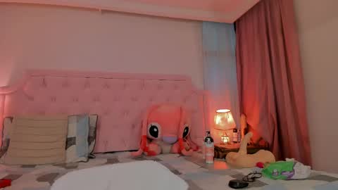 Vale Toro  online show from April 22, 12:12 pm