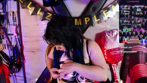 valeria_de_leon online show from February 12, 10:24 pm