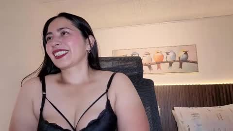 valeria_vg online show from May 28, 11:19 am