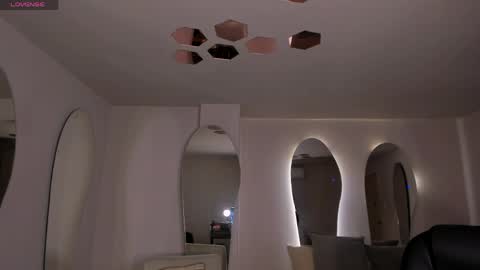 Vale  online show from May 27, 12:02 pm