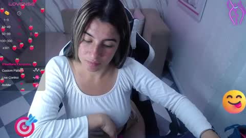 valerie_b online show from February 14, 6:02 am