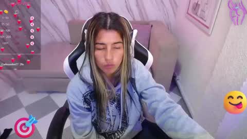 valerie_b online show from February 28, 9:15 am