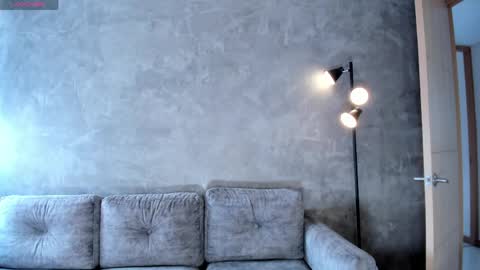  call me Val  online show from April 6, 3:35 pm