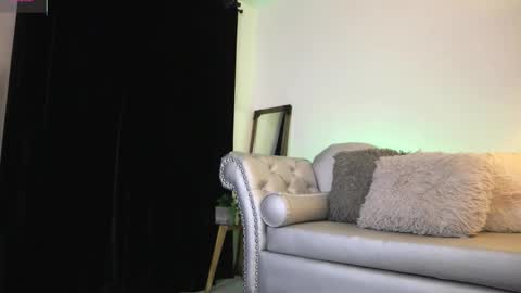 Valerie Style3 online show from November 3, 4:24 am