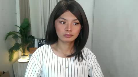 MISS Valerie online show from May 6, 1:55 am
