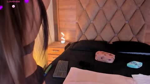 valeriekhaleesi online show from March 21, 8:24 pm