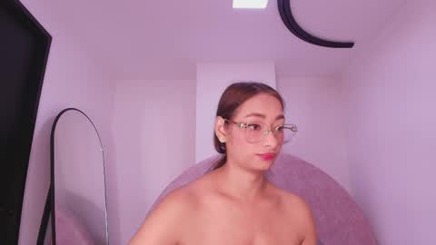 Valeryn online show from April 22, 3:02 am