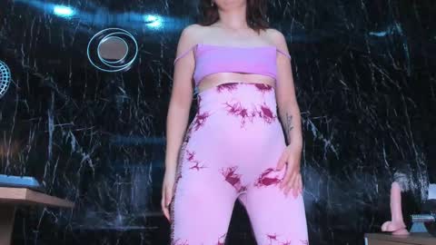   online show from March 8, 9:51 pm