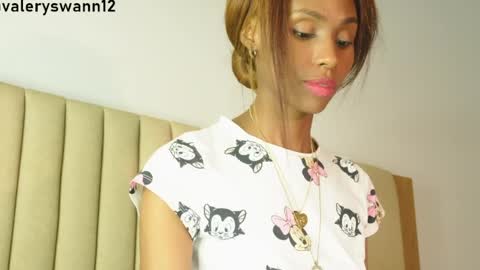 Valery swan1 online show from April 12, 7:45 am