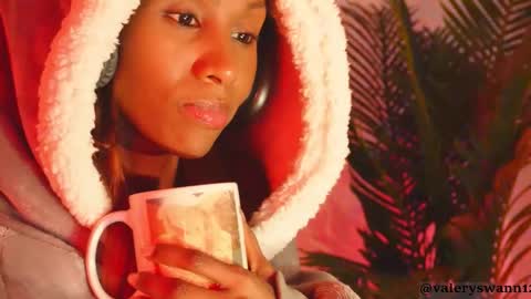 Snapshot of valery_swan1 chatting on October 23, 11:55 am Valery swan1 online show from October 23, 11:55 am