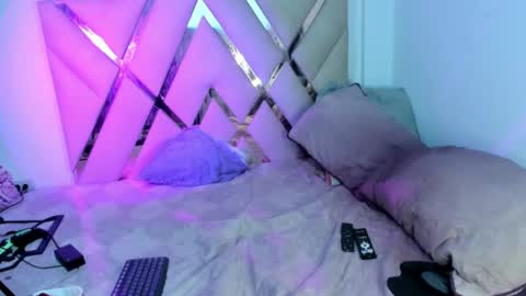 valery_sweet04 online show from May 31, 5:06 am