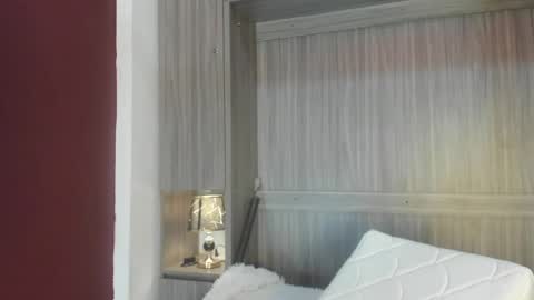 valerymeyerr online show from April 20, 12:19 pm