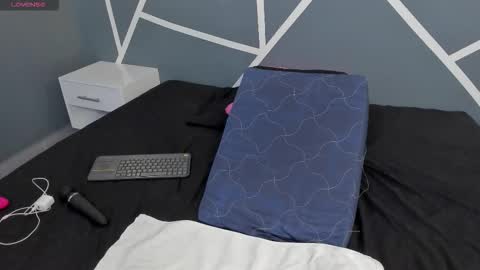 VALKA ROSS online show from March 5, 1:53 pm