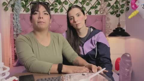 Valkiria and Dione online show from April 16, 7:58 pm