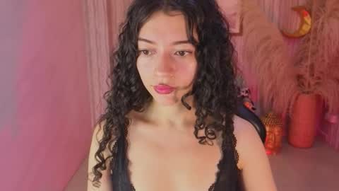 Valkiria  online show from February 27, 1:15 pm