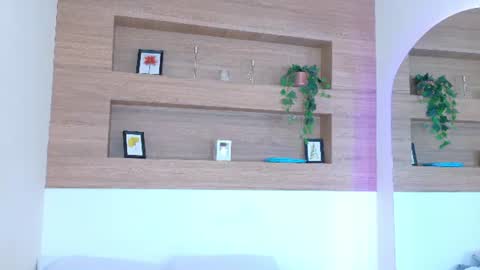 valkiriascarlett online show from June 19, 7:09 pm