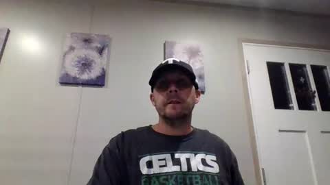 Snapshot of valvenus101 chatting on October 25, 3:40 am Val Venus online show from October 25, 3:40 am
