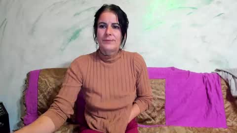 Snapshot of valysexybarbie chatting on March 10, 4:25 pm valentina online show from March 10, 4:25 pm