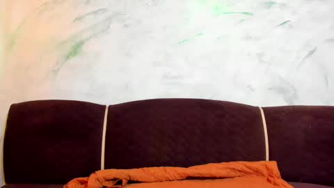 Snapshot of valysexybarbie chatting on February 15, 8:11 am valentina online show from February 15, 8:11 am