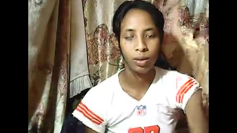 valysexyhot online show from May 7, 10:44 am