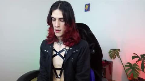 Vamp Noah and Dan online show from October 31, 6:52 pm