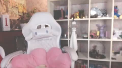 Mollyy Valentine online show from June 25, 4:12 pm