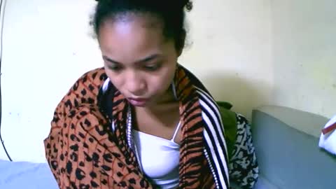 Snapshot of vanah344375 chatting on October 8, 6:19 am vanah344375 online show from October 8, 6:19 am