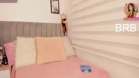 vanesa_moon_ online show from March 22, 12:25 am