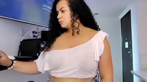 vanessa and samantha online show from June 28, 3:52 pm