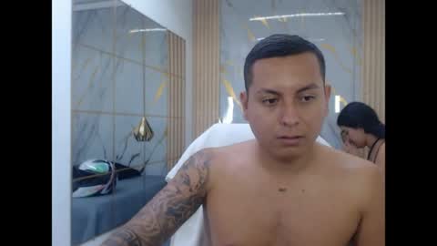 vanessa online show from April 22, 7:10 pm