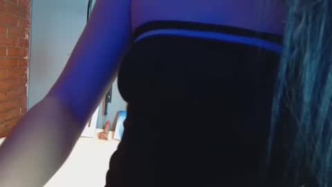 Van online show from October 2, 11:31 am