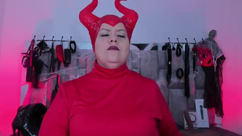 Vanessa online show from October 17, 1:37 pm