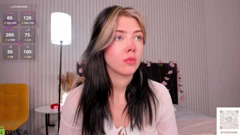 Vanessa Walters online show from September 17, 2:48 am