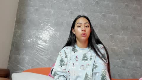 vanessaadol online show from February 5, 10:19 am