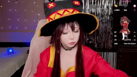 vanessaamixx online show from November 3, 11:00 am