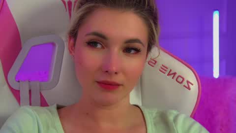 Vanessa online show from June 4, 5:52 pm