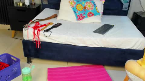 Vanessa Hard online show from February 8, 10:02 pm