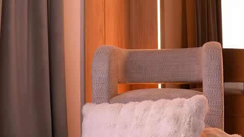 Vanessa Simon online show from April 22, 5:36 am